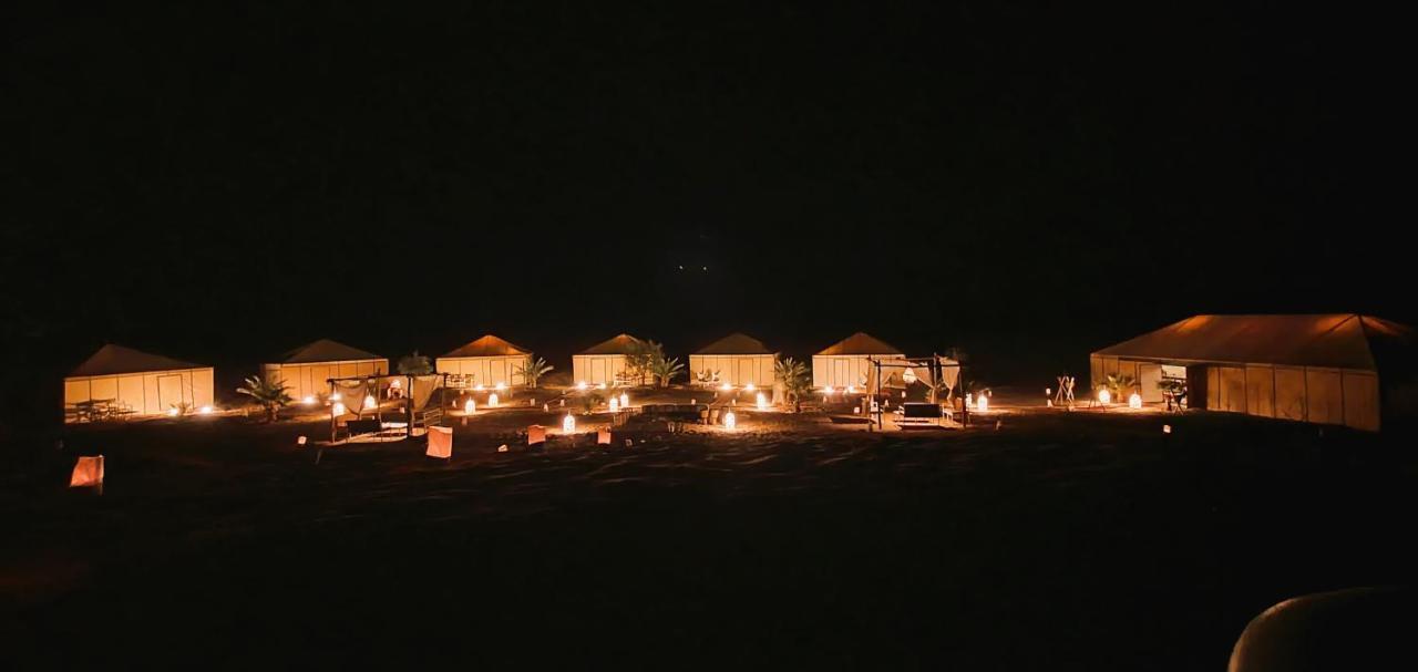 Desert Glamping Merzouga Bagian luar foto