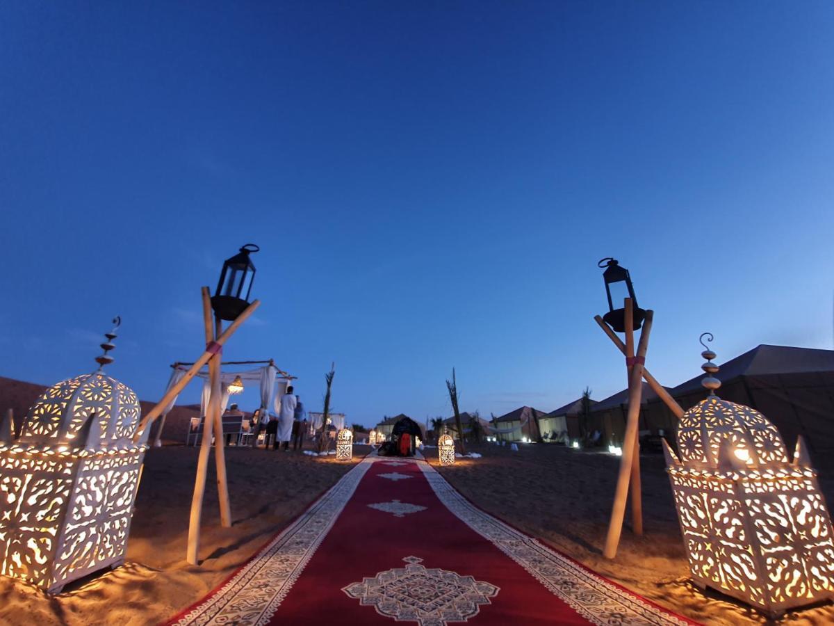 Desert Glamping Merzouga Bagian luar foto